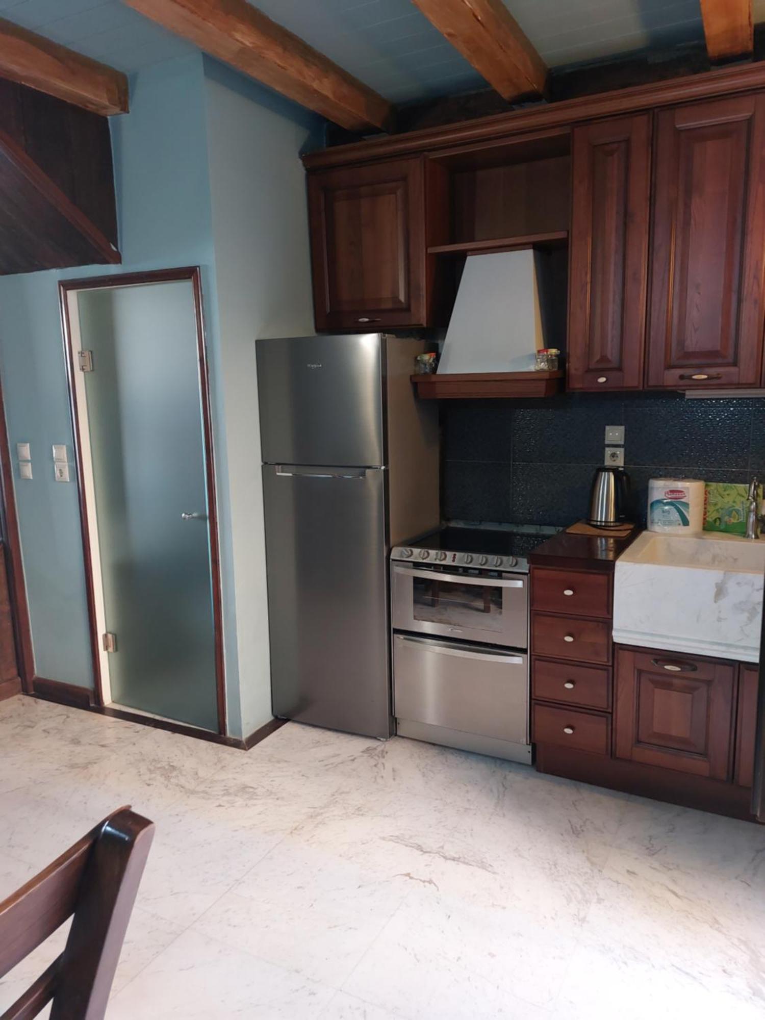 Volakas Beachfront Suites Rethymno  Bagian luar foto